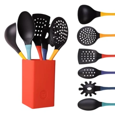 Imagen de MasterChef Utensilios de Cocina con Soporte, Espatula, Cazo para Sopa, Espumadera y Cucharon, Resistentes al Calor, Set Menaje, Accesorios Antiadherente, Multicolores