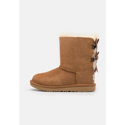 Imagen de UGG Bailey Bow II, Botas Clásicas Unisex niños, Marrón (Chestnut) 31 EU
