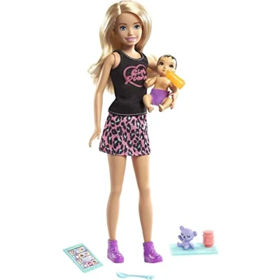 Imagen de Barbie Muñeca niñera con Leggings, bebé de Juguete y Accesorios para su Cuidado (Mattel GRP13)