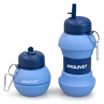 Imagen de Botella Plegable portátil Limpia Pipi Mascotas 550 ml