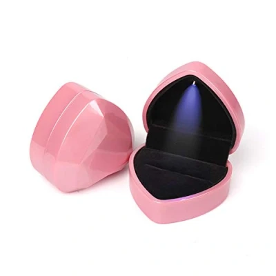 Imagen de Pcscevcr caja de anillo terciopelo con luz LED, compromiso en forma corazón, regalo joyería, para propuesta, compromiso, boda, (rosa)