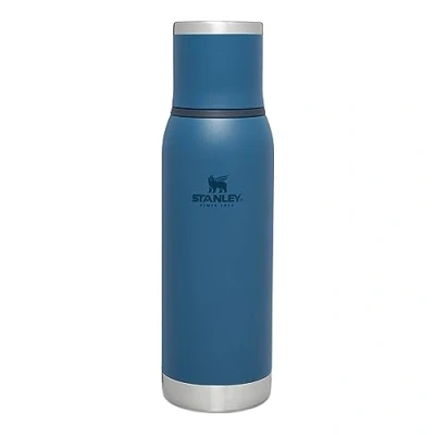 Imagen de Stanley Adventure To Go Botella Termica 0.75L 20 Horas Caliente 25 Frío Antifugas Tapa Aislante Sin BPA Tapón Para Servir con Control de Flujo Apta Lavavajillas Abbys