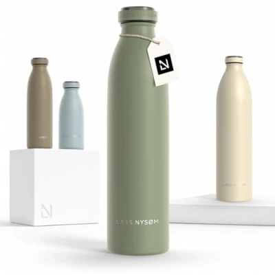 Imagen de Lars NYSØM Botella de Acero Inoxidable aislada 0,75l Agua 0,75 litro a Prueba Fugas para Deportes, Bicicleta, Perro, (Sage Green, 750ml)
