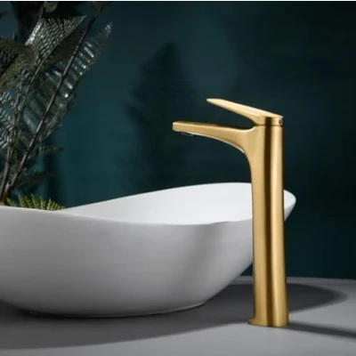 Imagen de IMEX Grifo Monomando Lavabo Caño Alto Baño Mezclador Agua Fria y Caliente sobre Encimera Ahorro de Serie Delos Color Oro Cepillado
