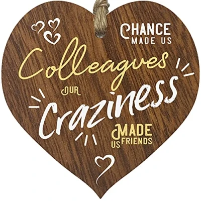 Imagen de Chance Made Us Colleagues Craziness Friends Placa colgante de madera con forma corazón, regalos cumpleaños para mujeres, letreros corazones oscura, compañeros