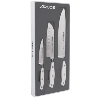 Imagen de Arcos Juego Cuchillos Forjados 3 piezas Acero Inoxidable y Hoja mm. 613 gr. Mango ergonómico Polioximetileno POM. Serie Riviera Blanc. delgada con un Borde Suave característico. Color Blanco.