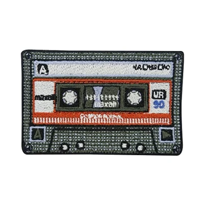 Imagen de Finally Home parche termoadhesivo con diseño de casete rojo los años 80, estilo retro vintage, Oldschool, para planchar o coser