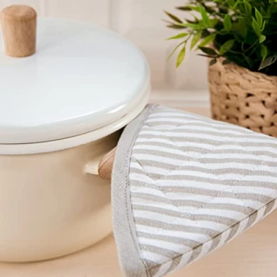 Imagen de Sancarlos Pack de 2 Agarrador Olla para Cocina, Color Beig y Blanco, 100% Algodón, Resistentes al Calor.