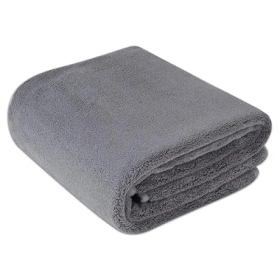 Imagen de Amazon Basics Toalla de microfibra para automóviles, paño limpieza, 63.5 x 91.4 cm, color gris