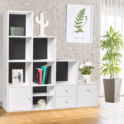 Imagen de IDMarket Liam Mueble de almacenamiento escalera 4 niveles madera blanca + puerta/cajones blancos fondo gris
