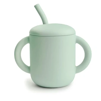 Imagen de mushie Taza de Entrenamiento con Pajita a Partir 6 Meses Contiene 175 ml Manijas Antideslizantes 100% Silicona sin BPA Vaso Antiderrame Lavable en el Lavavajillas Cambridge Blue