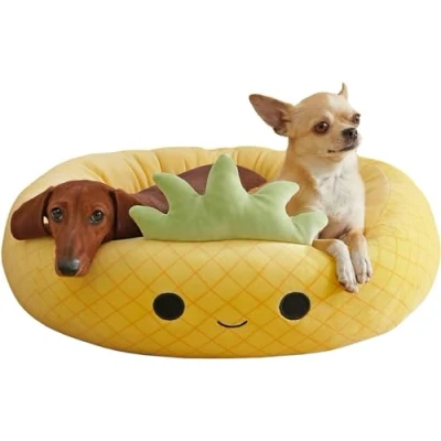 Imagen de Squishmallows Cama Original para Mascotas Maui Piña de 30 Pulgadas, Grande y ultrasuave Oficial Felpa