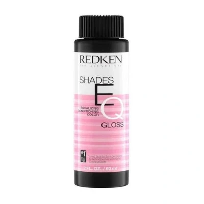 Imagen de Redken Shades EQ Coloración demi permanente 3 x 60 ml 06NA Granite