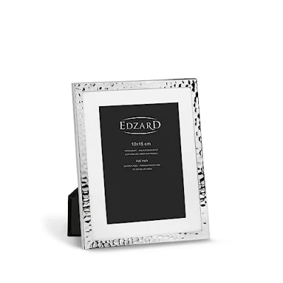 Imagen de EDZARD Marco de fotos Fano para foto 10 x 15 cm, con paspartú, plateado, protegido contra el deslustre, incl. 2 colgadores, portafotos poner abajo o colgar en la pared