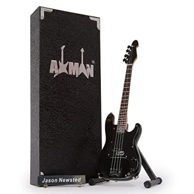 Imagen de Axman Jason Newsted Réplica de guitarra en miniatura, regalos musicales, escala 1/4 ornamental hecha a mano, incluye una caja exhibición, etiqueta nombre y soporte para miniatura