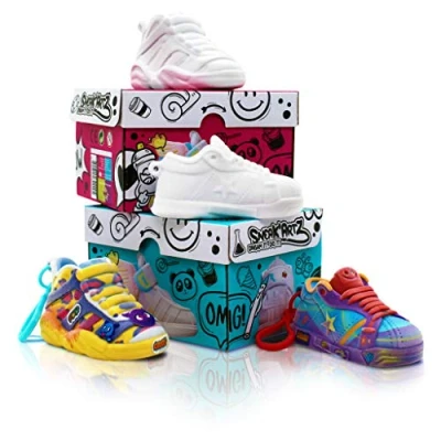 Imagen de Splash Toys SNEAK&#039;ARTZ SHOEBOX Azul y Fuschia Ocio Creativo, diseño Personaliza Tus baloncestos, Desde 5 años, Color Blanco, 10 cm (Splashtoys 32236)