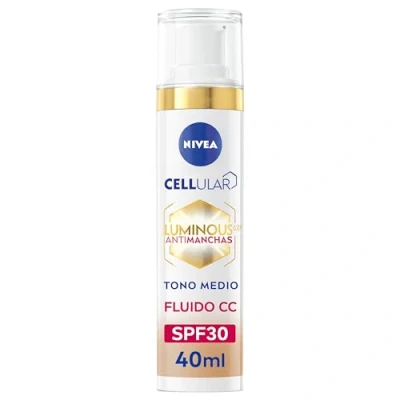 Imagen de NIVEA Luminous 630 Antimanchas Fluido CC SPF30 3 EN 1 (1 x 40 ml), cream con triple acción, protector solar facial color, tono medio
