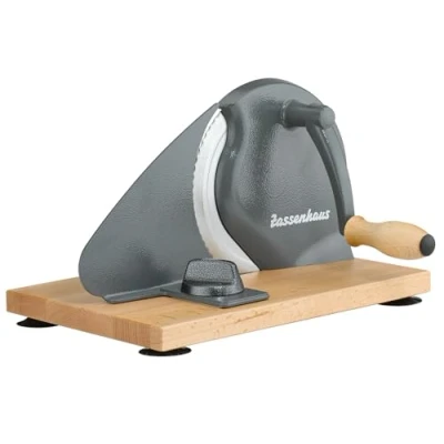 Imagen de Zassenhaus Máquina de cortar pan manual CLASSIC gris, acero hoja Solinger, grosor corte: 1 18 mm, tabla y manivela madera haya, 30 x 25,5 19 cm