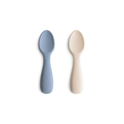 Imagen de Mushie Cucharas Para Principiantes de Silicona Paquete 2 Niños Pequeños Bebés que Aprenden a Comer Solos Aptas el Lavavajillas Tradewinds/Shifting Sand