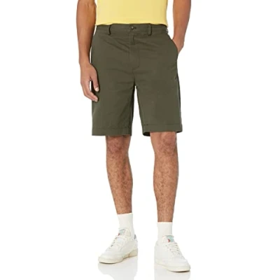 Imagen de Amazon Essentials Pantalones Cortos Chinos de 23 cm con Corte Clásico Hombre, Verde Oliva Oscuro, 32W