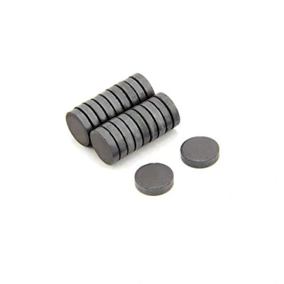 Imagen de FIRST4MAGNETS Y30 Ferrite Magnet Para Artes, Manualidades, Fabricacion de Modelos, Bricolaje Y Pasatiempos 12mm Diametro x 3mm Espesor 0.05kg Paquete 20