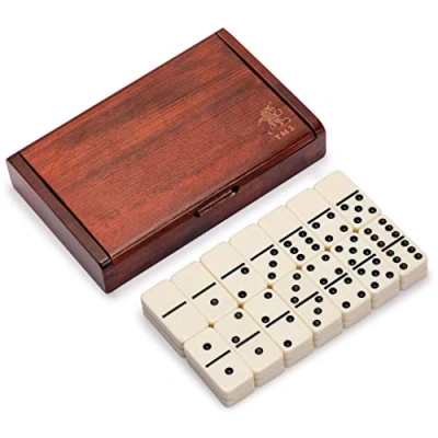 Imagen de Yellow Mountain Imports 28 Tiles Double 6 Dominoes (Pips/Dots) Game Set Jumbo Tournament Size Dominos with Dark Oak Wood Case