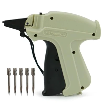 Imagen de Pokornys Pistola de etiquetado Arrow 9S Standard en el set 5 agujas repuesto I Etiquetadora para fijar etiquetas y precio a textiles ropa, como vaqueros, toallas, etc.