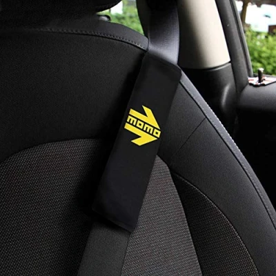 Imagen de MOMO Set Almohadillas Cinturon Coche Negro/Amarillo