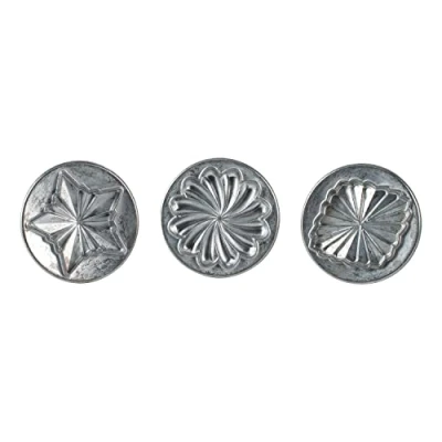 Imagen de Nordic Ware 01237 Pretty Pleated (juego de 3) Juego sellos resistentes aluminio fundido para galletas, fabricados en los Estados Unidos, asas madera, color plateado