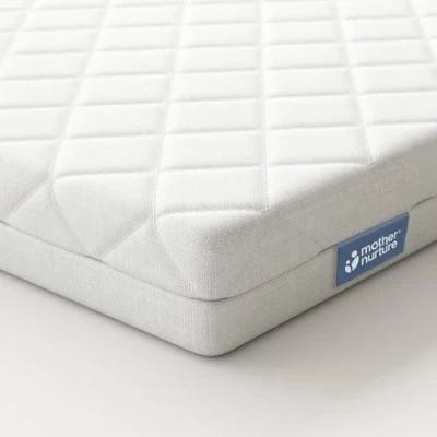 Imagen de Mother Nurture Premium Crib Mattress White x cm Fits Colchón de Cuna 80 40 3 cm, se Adapta a Snuzpod3, Espuma, Blanco, 44 Foam