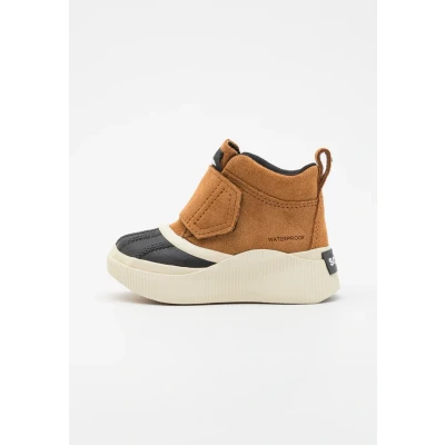 Imagen de Sorel Childrens OUT N About IV Strap Botines para niños, Talla: 30, Taffy/black Zapatos