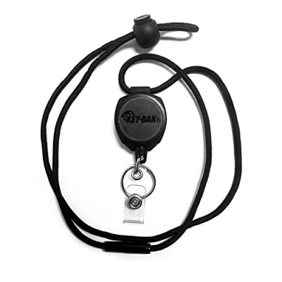 Imagen de KEY BAK Sidekick Carrete retráctil para insignia y llavero con un una identificación transparente sin torceduras, soporte en cordón retráctil, número de modelo: 0KB1 0A44