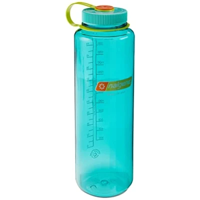 Imagen de Nalgene Sustain Tritan Botella de agua sin BPA fabricada con material derivado del 50% residuos plástico, 48 onzas, boca ancha, cerúleo