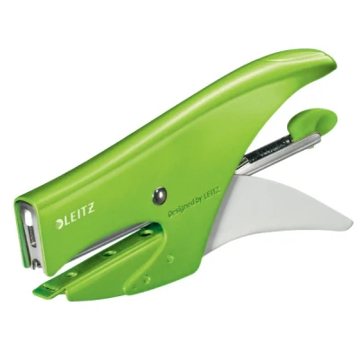 Imagen de Leitz 55311054 Pinza grapadora con capacidad para 15 hojas, cuerpo de metal ergonómico, grapas incluidas, color verde