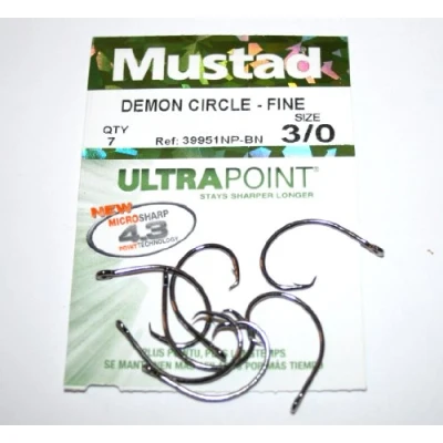 Imagen de Mustad Demon Circle Hooks Fine 39951NP BN size 3/0 Qty 7 by