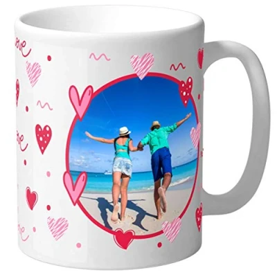 Imagen de Haberdashery Online Taza cerámica personalizada con foto para San Valentín. Regalo romántico original corazones, nombre y fecha personalizados.Tamaño 325 ml.