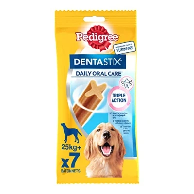 Imagen de Pedigree Dentastix Daily Oral Care Palitos masticables Para perros grandes una buena higiene bucal 10 paquetes de 7 barritas