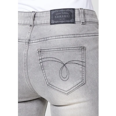 Imagen de Pantalón largo jeans recto con Cierre delantero cremallera y botón color Gris para Mujer