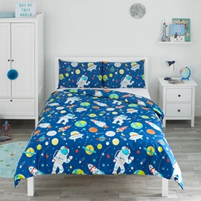 Imagen de Bloomsbury Mill Juego de Funda Nórdica Cama 105 para Niños y Niñas Espacio Exterior, Cohetes Planetas Edredón Reversible 2 Almohadas Infantil 200x200 cm Azul
