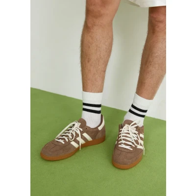 Imagen de adidas Originals Handball Spezial Unisex Zapatillas, Talla: 39 1/3, Earth strata/off white Cuero velour