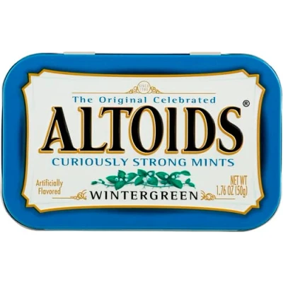 Imagen de Altoids Mints Curiosamente fuertes, Wintergreen, latas 1.76 onzas (paquete de 12)