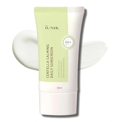 Imagen de IUNIK Centella Calming Vegan Moisture SPF 50+ PA++++ No pegajoso Sin yeso blanco Protector solar diario liviano Apto para arrecifes UVA UVB Acabado mate aroma 2 oz Beta glucano Piel seca, gr