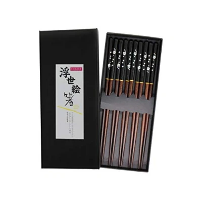 Imagen de Exzact Set de regalo para palillos 5 pares madera natural reutilizables en una hermosa caja negra hecha a mano Estilo japonés decorado(EX CS05 BLK)