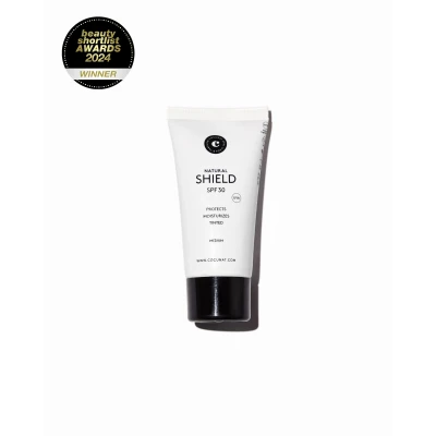 Imagen de COCUNAT Natural Sheild Protector Solar Facial con Color SPF 30 Fotoprotector 2 en 1 Efecto Maquillaje Textura Ligera Ácido Hialurónico Coral y Ocean Friendly 50 ml