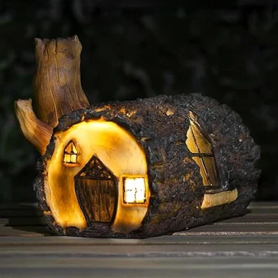 Imagen de garden mile decoración solar de resina con efecto madera, casa hadas, jardín, luces solares para jardín al aire libre