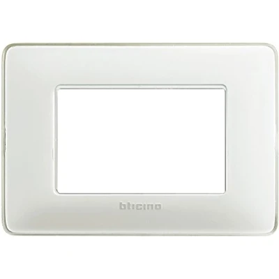Imagen de Bticino Placa 3 módulos, Blanco, AM4803CBN