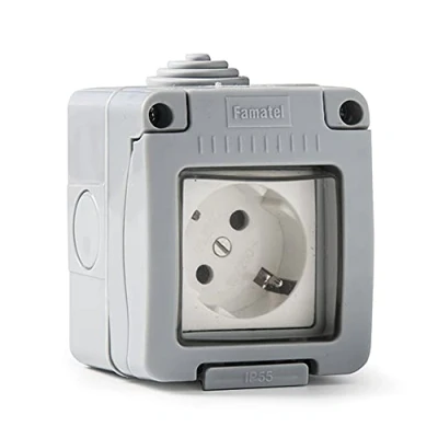 Imagen de FAMATEL Base Enchufe de empotrar Serie Garden IP55 Protección Infantil A prueba agua Fácil instalar este producto Gris