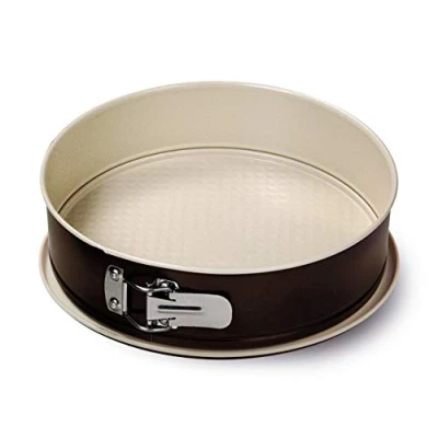 Imagen de Guardini, Línea Chocoforme, Molde para tarta desmontable, 26cm. Material: Acero con revestimiento antiadherente, Color beige chocolate.