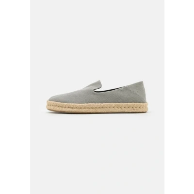 Imagen de TOMS Santiago Alpargatas, Hombre, Talla: 45, Grey Zapatos