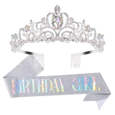 Imagen de DRESHOW Corona y Fajín de Cumpleaños para Mujer Niña Tiara Strass Set Decoraciones Accesorios el Pelo Purpurina Fiesta